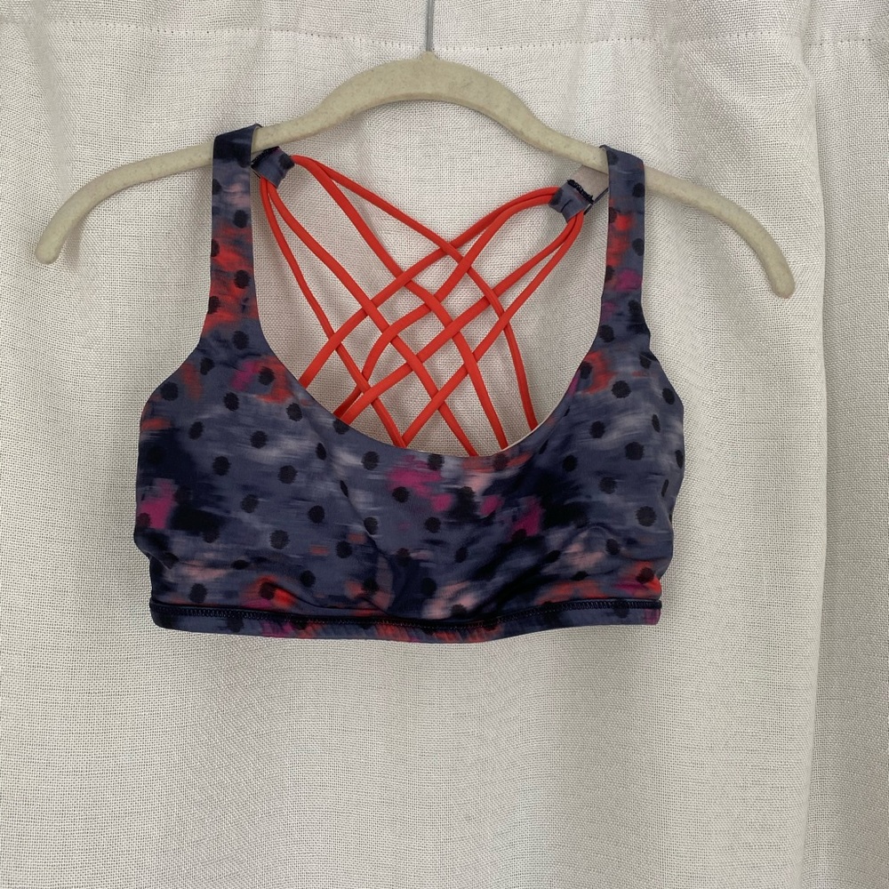 Lulu Lemon Free To Be sports bra